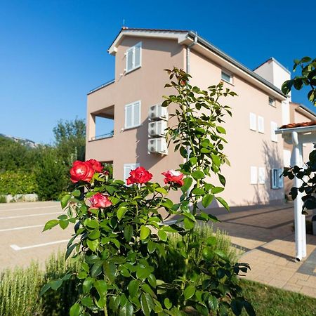 Apartments Crnekovic Jasna Baška Eksteriør bilde