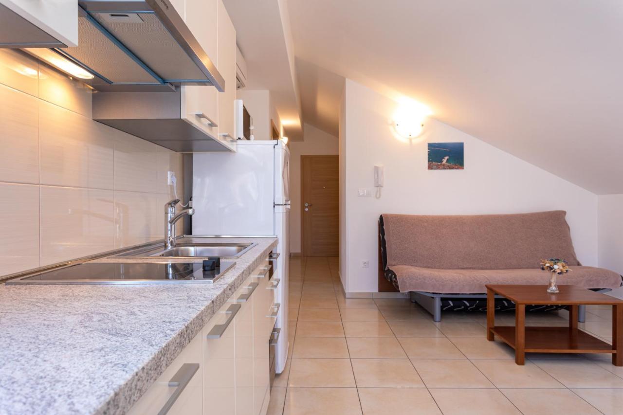 Apartments Crnekovic Jasna Baška Eksteriør bilde