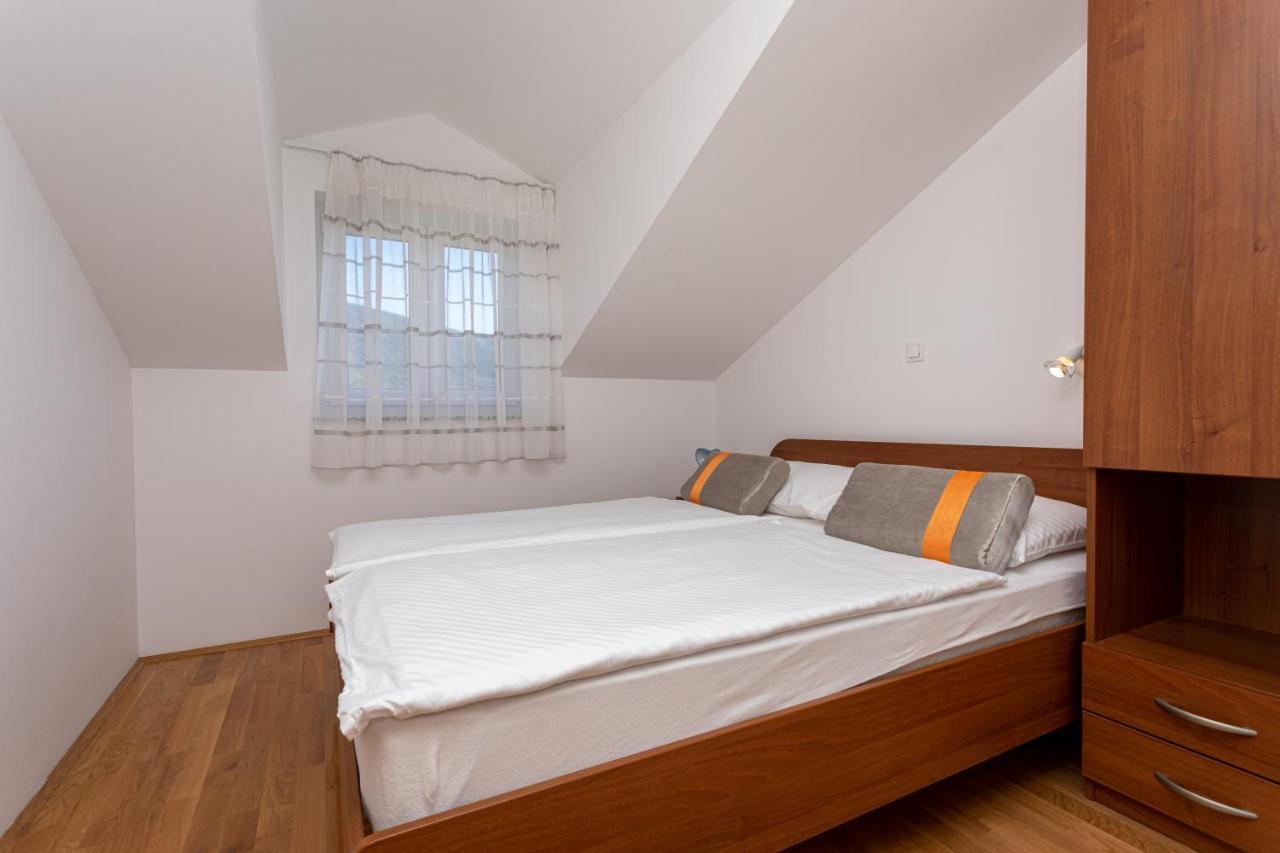 Apartments Crnekovic Jasna Baška Eksteriør bilde